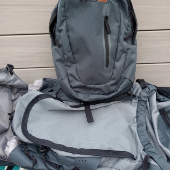 60 L Backpack - Picture 5 of 10